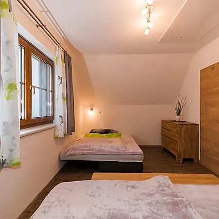 Biobauernhof Obereck Apartamento *