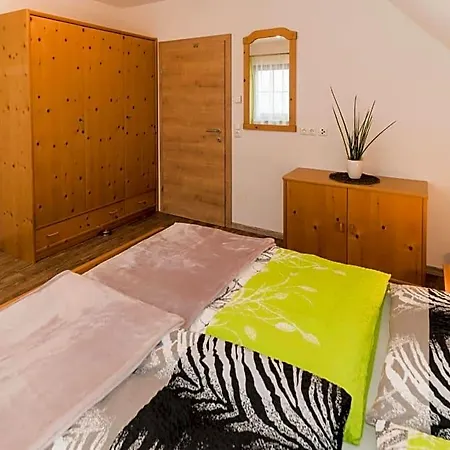 Biobauernhof Obereck Apartamento *